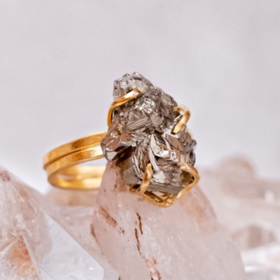 Ring Big Raw Pyrite, gold plated 